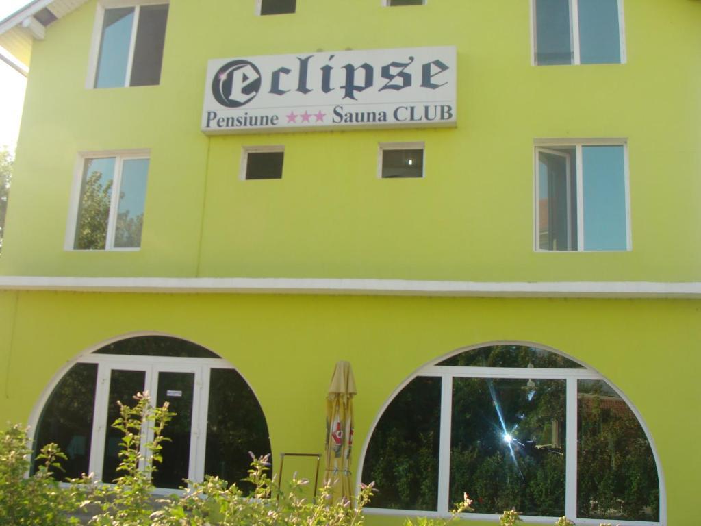 Pension Eclipse Hotel Oradea Exterior photo